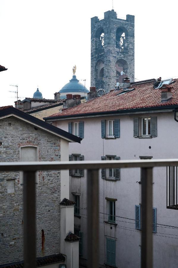 "Camera Con Vista" Bergamo Alta Luaran gambar